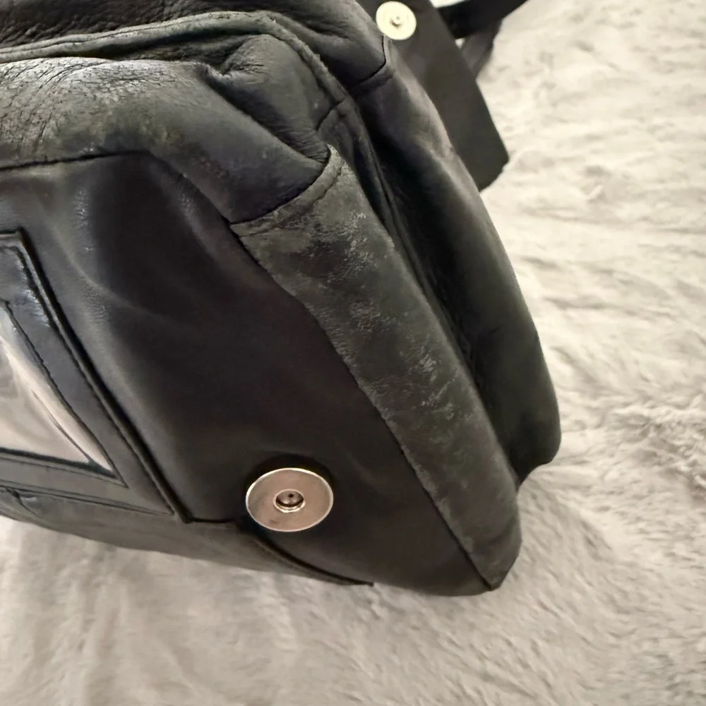 Pelle Studio Black Leather Messenger Bag mens ,Women’s